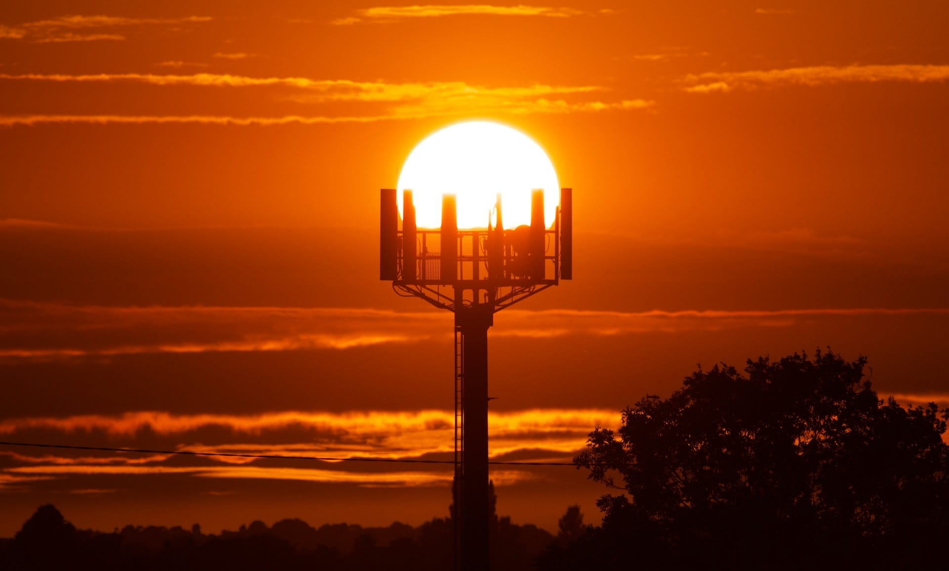 Photo d’un coucher de soleil prise dans un timing parfait